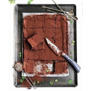 Couteau Christian Etchebest par Jean Dubost manche micarta made in France Brownie au chocolat crédit photo Objectif Madame Juju