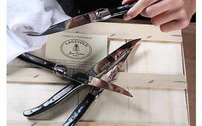 Comment nettoyer ses couteaux et ses couverts ?