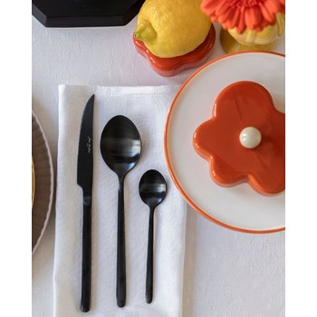 #slider-03 Jean Dubost couverts de table noirs Anuradha, linge Le Jacquard Français