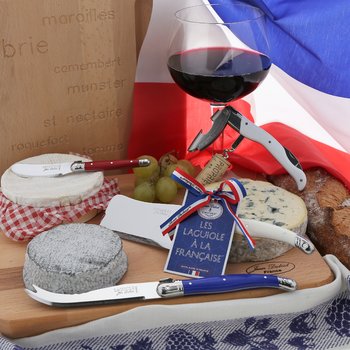 Ambiance fromage Jean Dubost, Les Laguiole à la française®