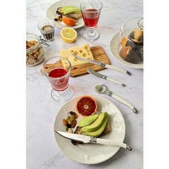 Brunch à la francaise Jean Dubost Laguiole, avocado toast